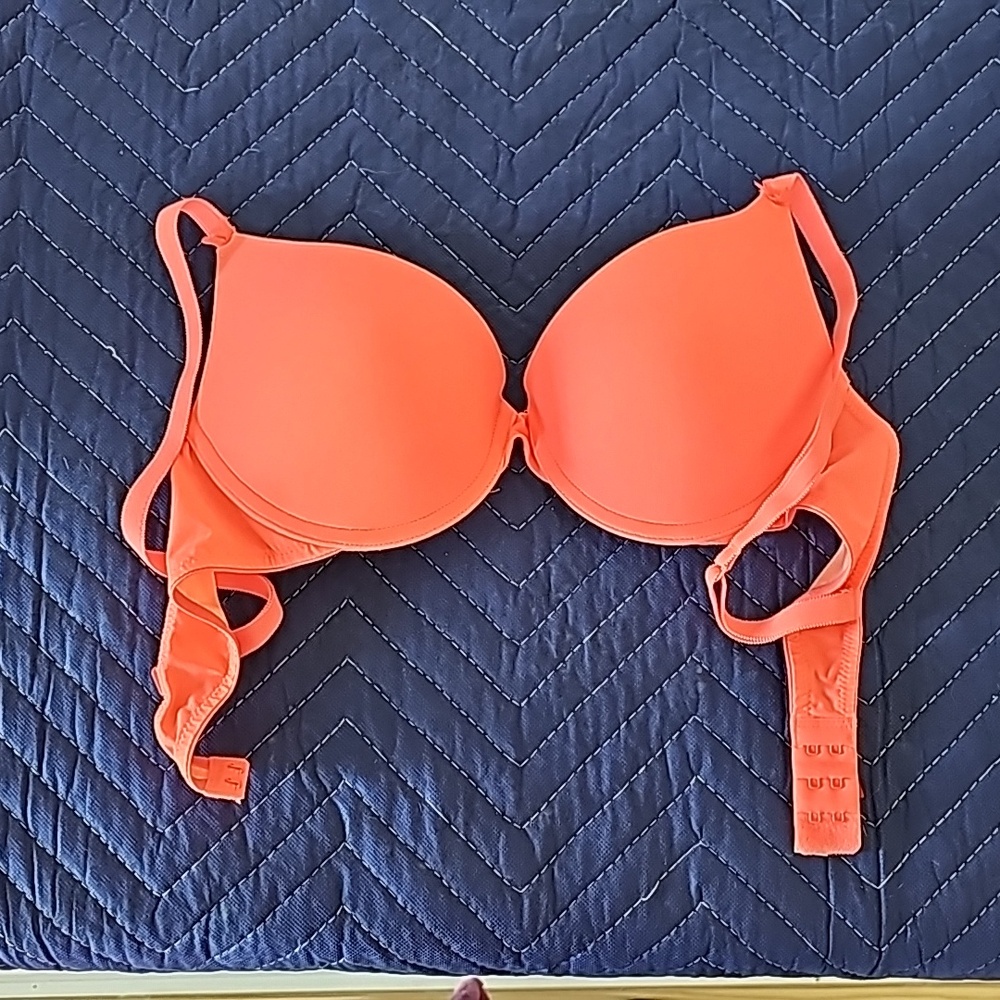 Victoria's Secret PINK bra 34C